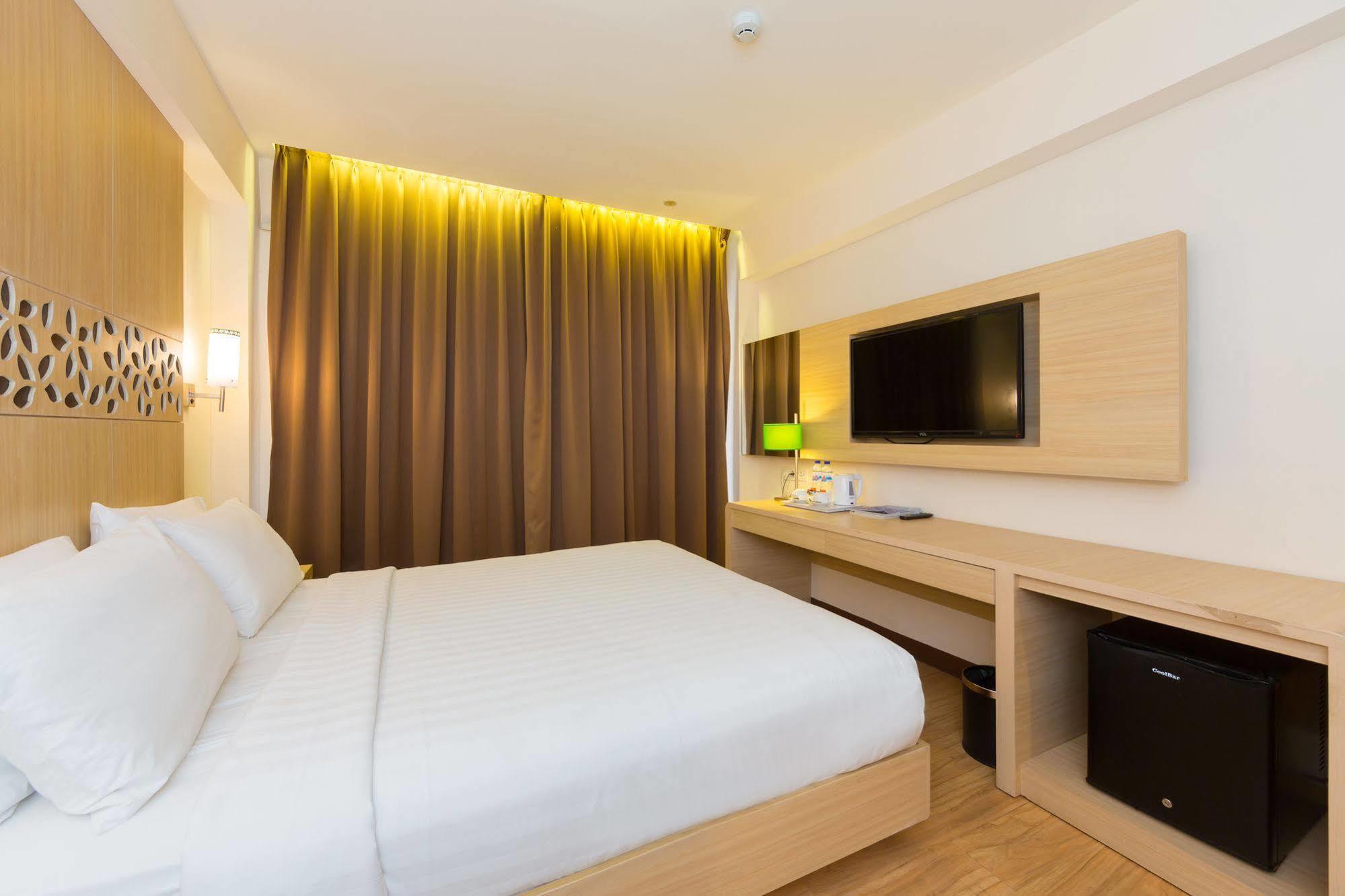 Vihan Suites Bali Kuta Lombok Exterior foto