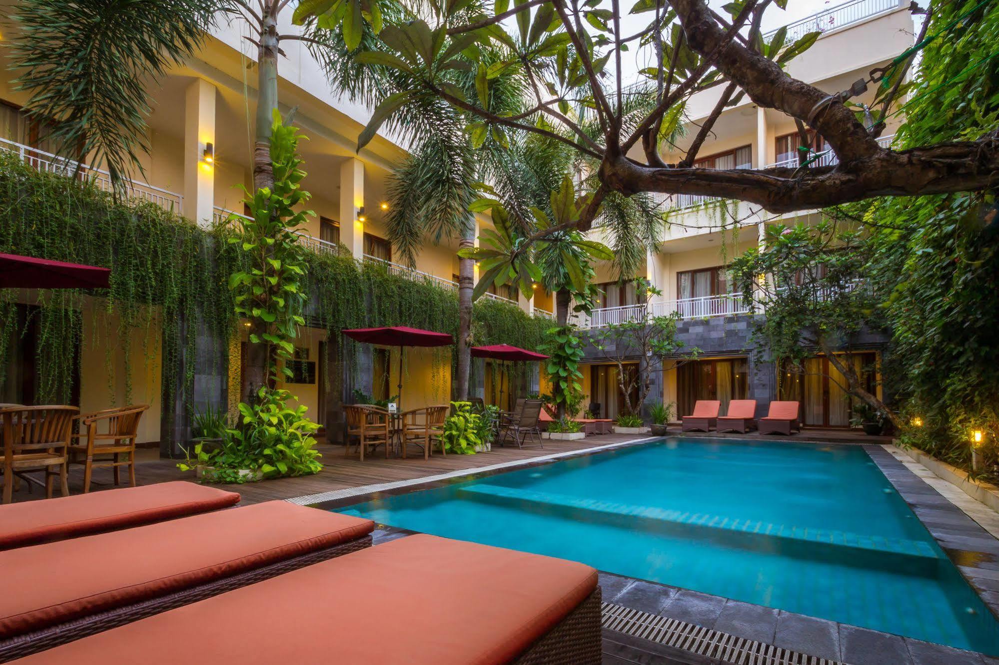 Vihan Suites Bali Kuta Lombok Exterior foto